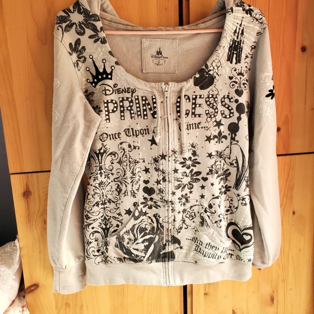 Disney Parks Women's Princess Grey Scoop Neck Hoodie Full Zip size Medium.